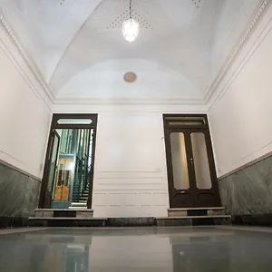 https://cavour-181.barihotels.org